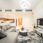 19Th Fl Waterfront, 3Br And Maid Only 5Min To Creek Marina