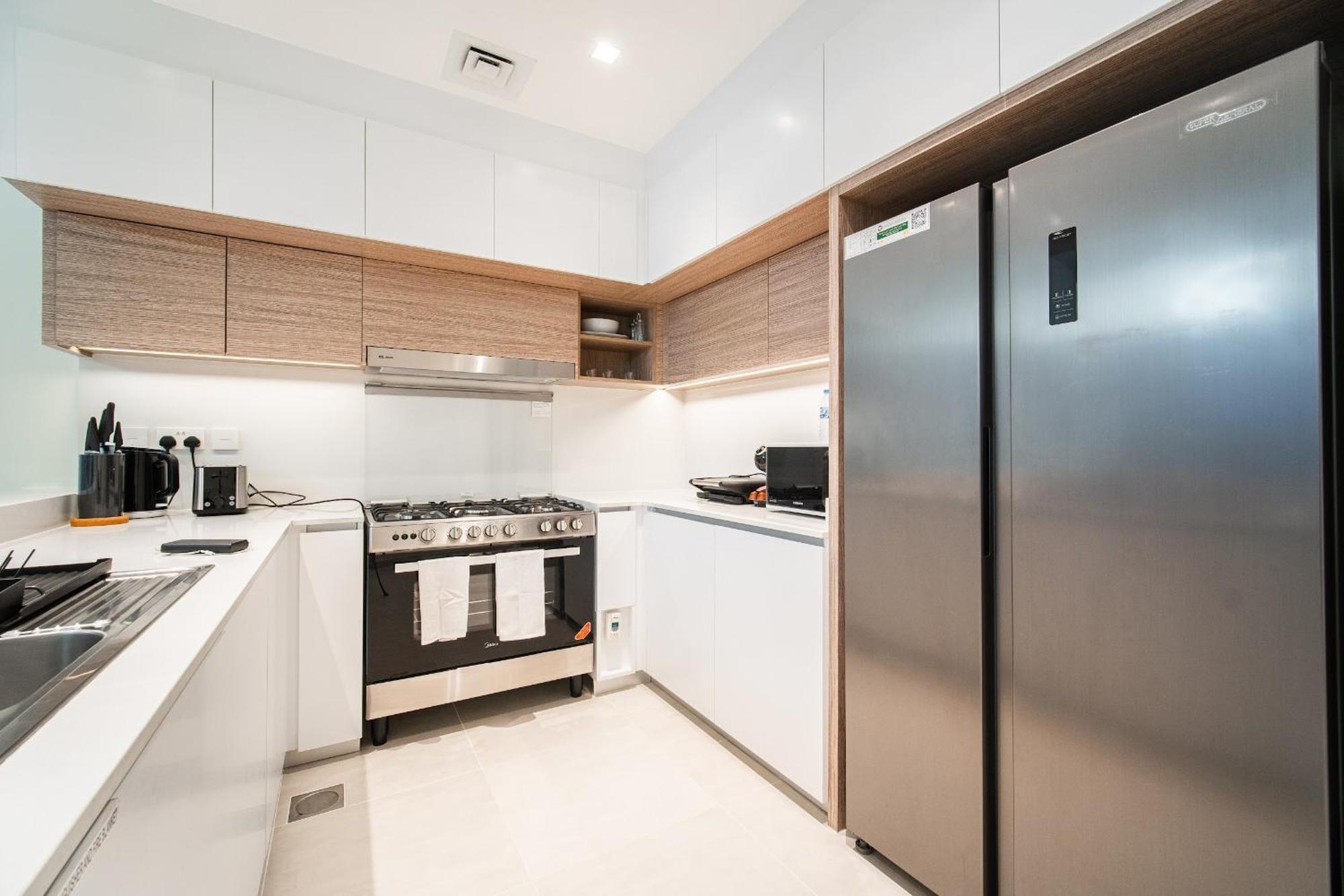 Apartment 19th Fl Waterfront, 3br And Maid Only 5min To Creek Marina Dubai